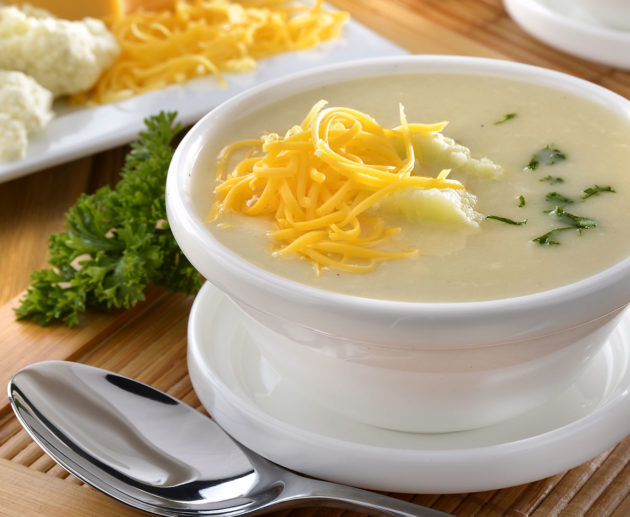 Receta sopa de coliflor y queso